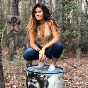 Meet your Posher, Alesha